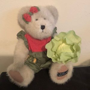 NWT Boyds Genuine Lettie McVeggie doll